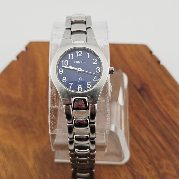 Fossil Silver Tone Casual Watch Navy Blue Dial Simple Everyday Basic ES-9197 - Picture 1 of 7